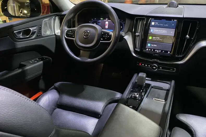 Volvo XC60 din 2022 cu 40.618 km - oferta VOL189150 - foto 12