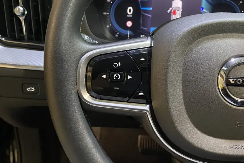 Volvo XC60 din 2022 cu 40.618 km - oferta VOL189150 - foto 15