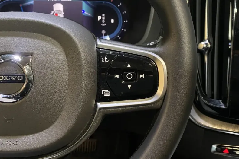 Volvo XC60 din 2022 cu 40.618 km - oferta VOL189150 - foto 16