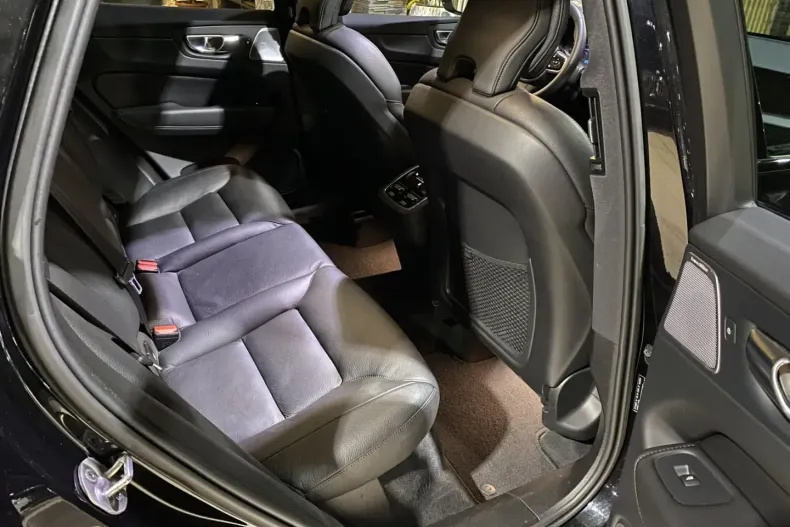 Volvo XC60 din 2022 cu 40.618 km - oferta VOL189150 - foto 21