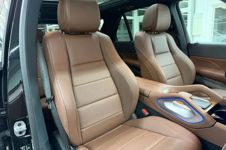 Mercedes-Benz GLE 450 (Clasa GLE) din 2024 cu 19.645 km - oferta MER189161 - foto 2