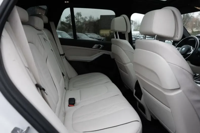 BMW X5 (Seria X) din 2022 cu 70.102 km - oferta BMW189162 - foto 7