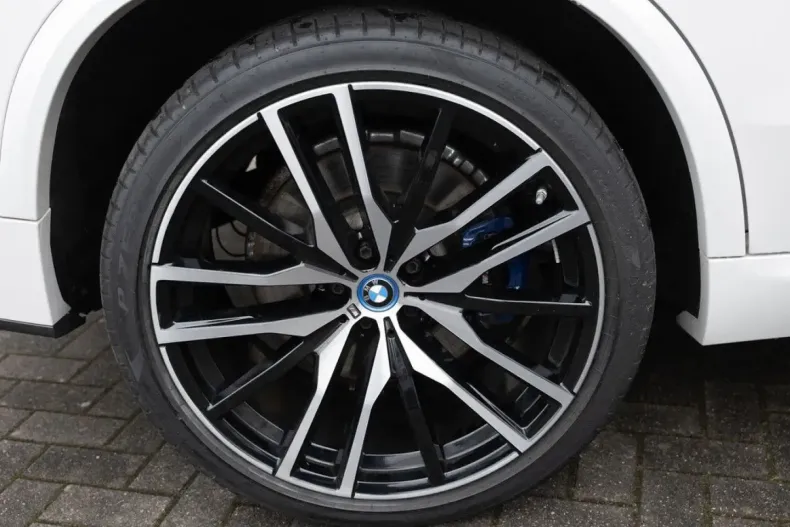 BMW X5 (Seria X) din 2022 cu 70.102 km - oferta BMW189162 - foto 26