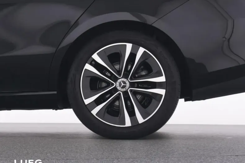Mercedes-Benz CLA 180 (Clasa CLA) din 2024 cu 13.246 km - oferta MER189167 - foto 20