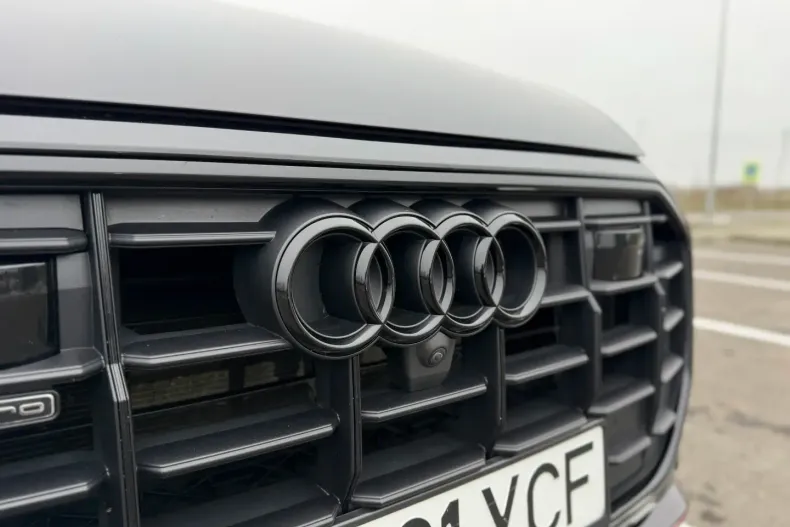 Audi Q8 din 2022 cu 89.000 km - oferta AUD189178 - foto 6