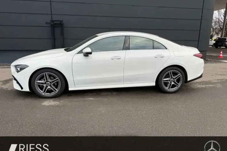 Mercedes-Benz CLA 180 (Clasa CLA) din 2025 cu 22.554 km - oferta MER189179 - foto 3