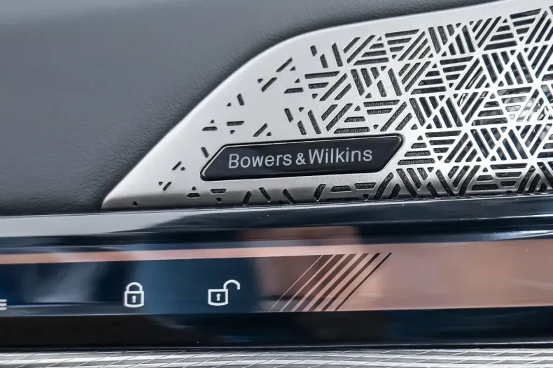 BMW 550 (Seria 5) din 2025 cu 29.126 km - oferta BMW189183 - foto 15