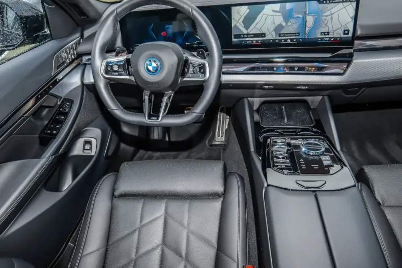 BMW 550 (Seria 5) din 2025 cu 29.126 km - oferta BMW189183 - foto 17