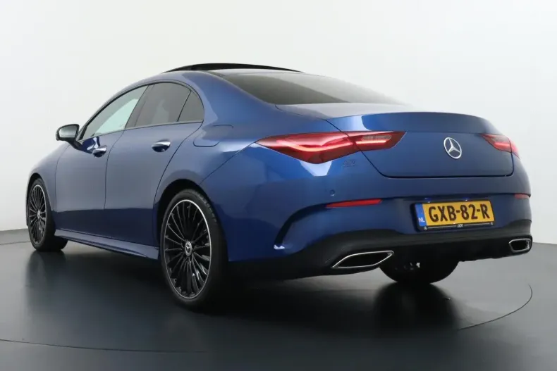 Mercedes-Benz CLA 180 (Clasa CLA) din 2024 cu 30.400 km - oferta MER189191 - foto 5