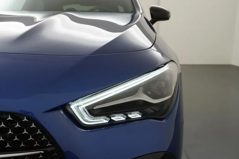 Mercedes-Benz CLA 180 (Clasa CLA) din 2024 cu 30.400 km - oferta MER189191 - foto 21