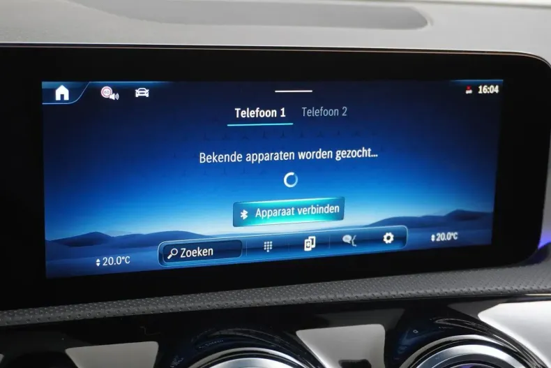 Mercedes-Benz CLA 180 (Clasa CLA) din 2024 cu 30.400 km - oferta MER189191 - foto 41