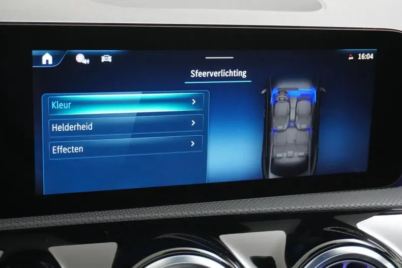 Mercedes-Benz CLA 180 (Clasa CLA) din 2024 cu 30.400 km - oferta MER189191 - foto 44