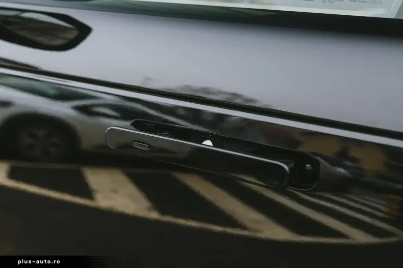 Land Rover Range Rover din 2024 cu 35.000 km - oferta LAN189193 - foto 8