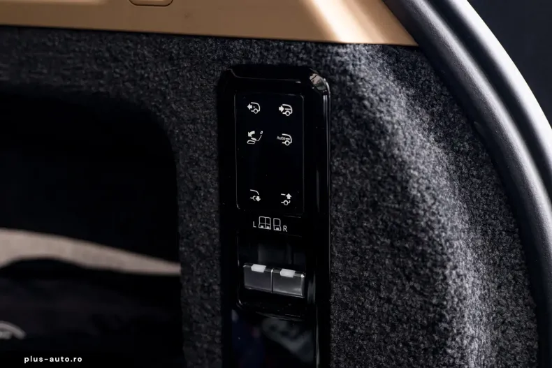 Land Rover Range Rover din 2024 cu 35.000 km - oferta LAN189193 - foto 16