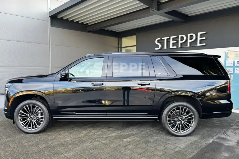 Cadillac Escalade din 2026 cu 50 km - oferta CAD189195 - foto 3