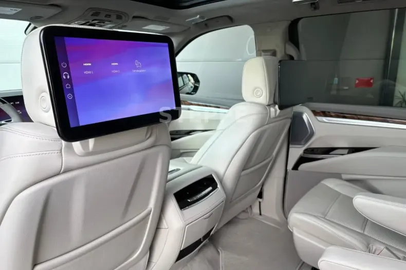 Cadillac Escalade din 2026 cu 50 km - oferta CAD189195 - foto 10