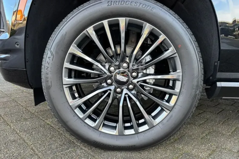 Cadillac Escalade din 2026 cu 50 km - oferta CAD189195 - foto 14