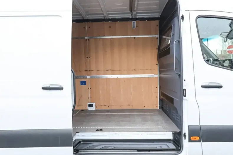 Mercedes-Benz Sprinter din 2023 cu 60.223 km - oferta MER189207 - foto 4