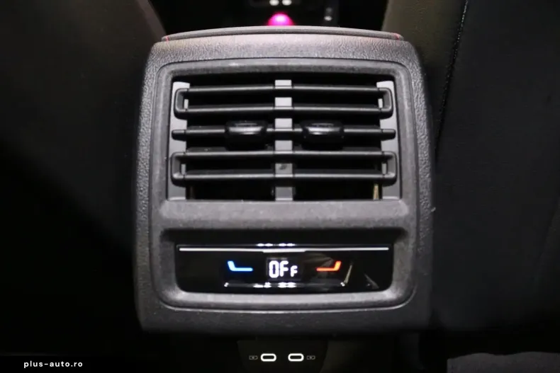 Volkswagen Golf din 2023 cu 30.906 km - oferta VOL189214 - foto 32