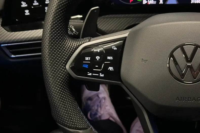 Volkswagen Golf din 2023 cu 31.000 km - oferta VOL189216 - foto 17