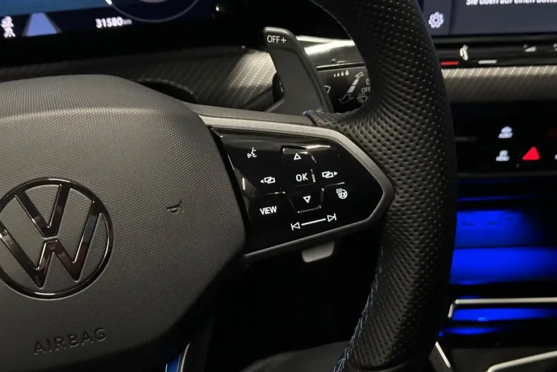 Volkswagen Golf din 2023 cu 31.000 km - oferta VOL189216 - foto 18