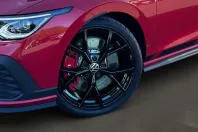 Volkswagen Golf din 2023 cu 21.568 km - oferta VOL189217 - foto 8