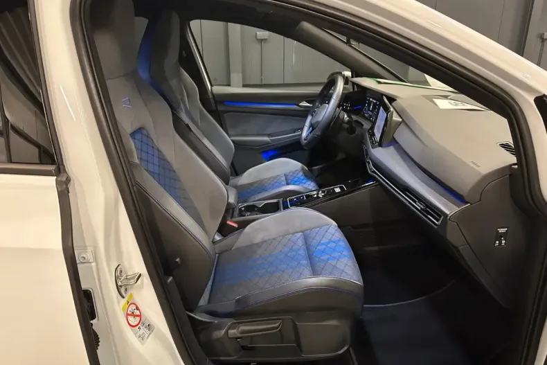 Volkswagen Golf din 2024 cu 20.000 km - oferta VOL189218 - foto 10