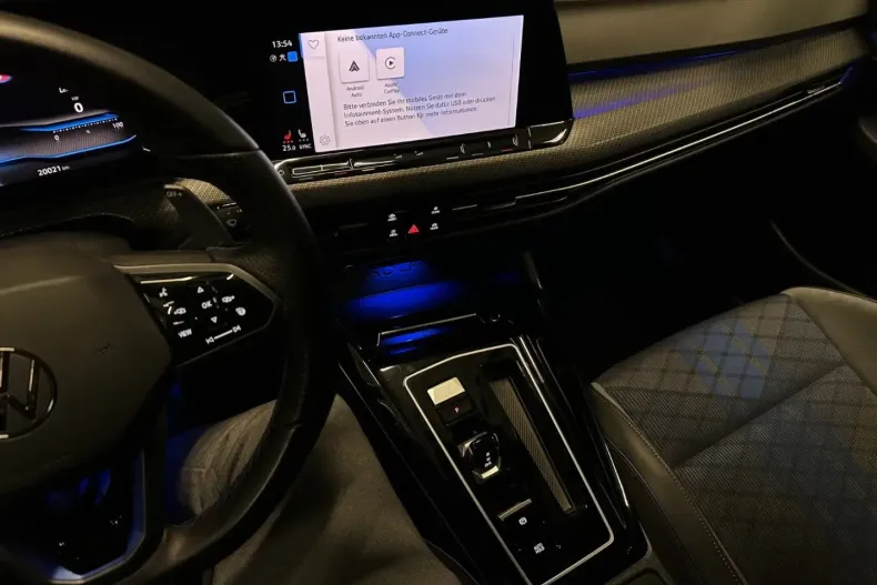 Volkswagen Golf din 2024 cu 20.000 km - oferta VOL189218 - foto 19