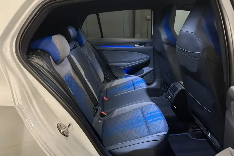 Volkswagen Golf din 2024 cu 20.000 km - oferta VOL189218 - foto 26