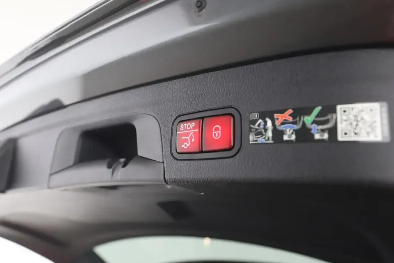 Mercedes-Benz GLE 400 (Clasa GLE) din 2025 cu 20.835 km - oferta MER189230 - foto 19