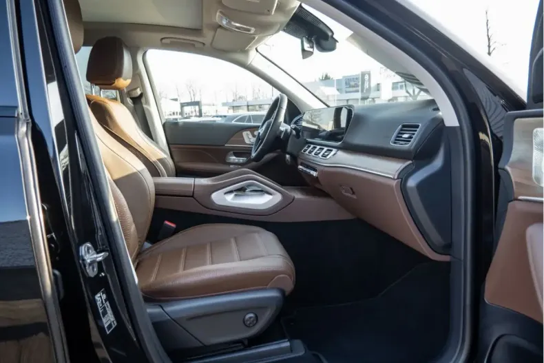 Mercedes-Benz GLE 400 (Clasa GLE) din 2025 cu 14.047 km - oferta MER189232 - foto 2