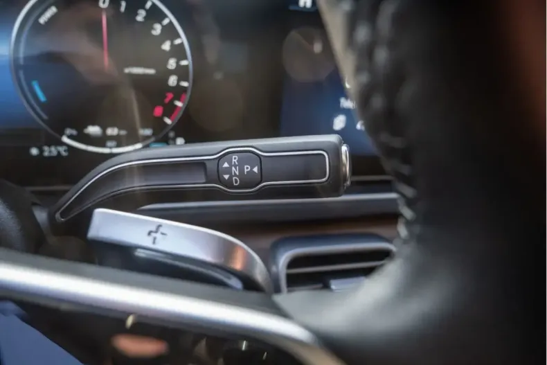 Mercedes-Benz GLE 400 (Clasa GLE) din 2025 cu 14.047 km - oferta MER189232 - foto 16