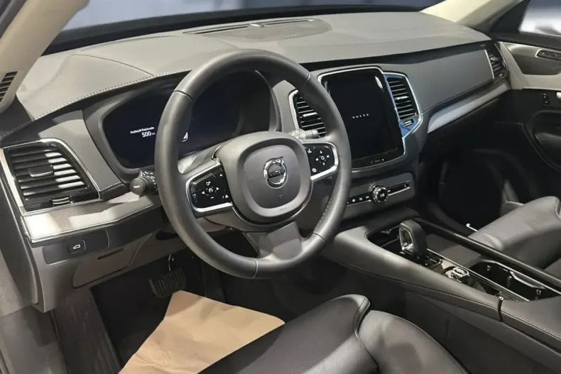 Volvo XC90 din 2023 cu 38.500 km - oferta VOL189237 - foto 7