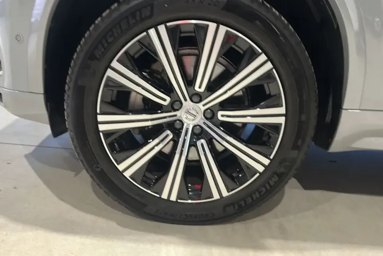 Volvo XC90 din 2023 cu 38.500 km - oferta VOL189237 - foto 13