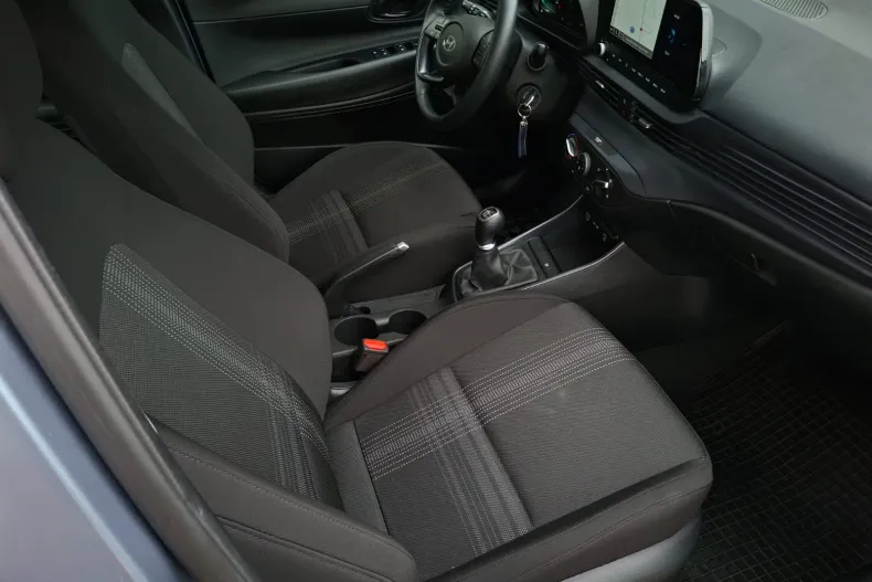 Hyundai i20 din 2024 cu 42.843 km - oferta HYU189240 - foto 11