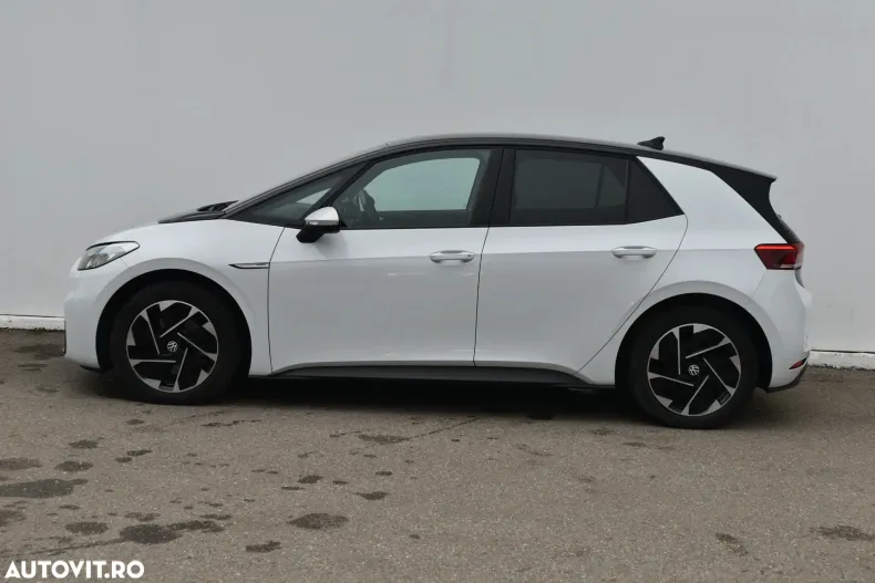 Volkswagen ID.3 din 2023 cu 18.516 km - oferta VOL189241 - foto 7