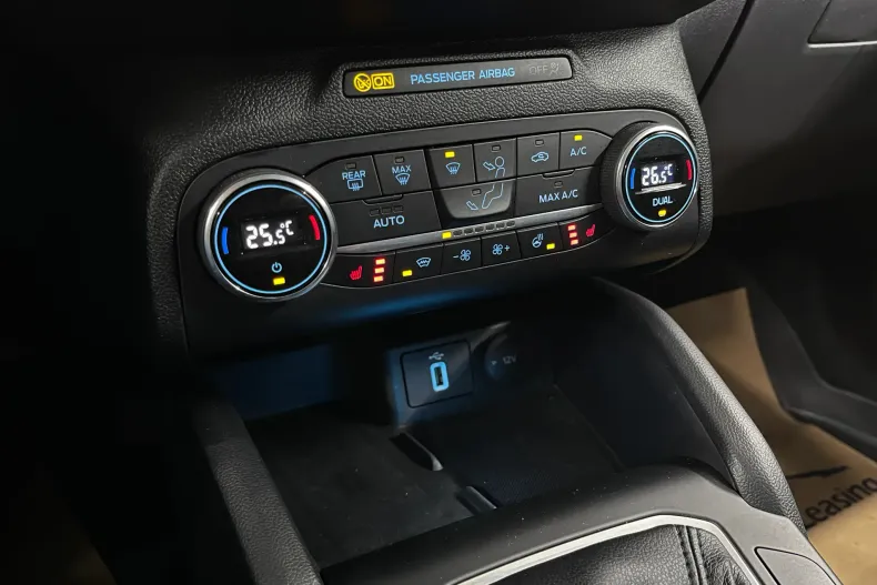 Ford Focus din 2020 cu 49.240 km - oferta FOR189242 - foto 20