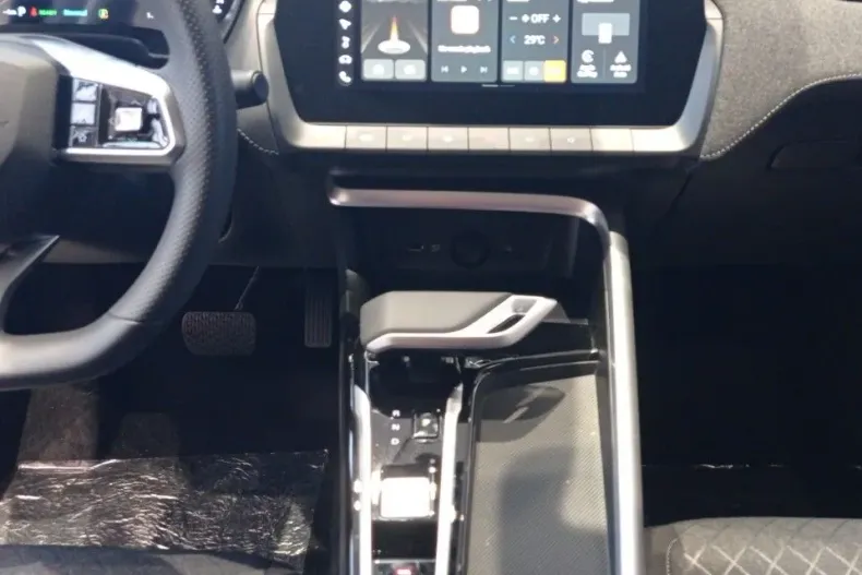 MG ZS HEV din 2025 cu 1 km - oferta MG0189254 - foto 18