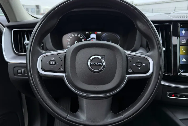 Volvo XC60 din 2021 cu 157.905 km - oferta VOL189256 - foto 6