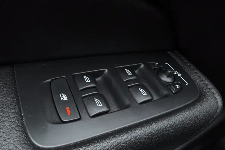 Volvo XC60 din 2021 cu 157.905 km - oferta VOL189256 - foto 17