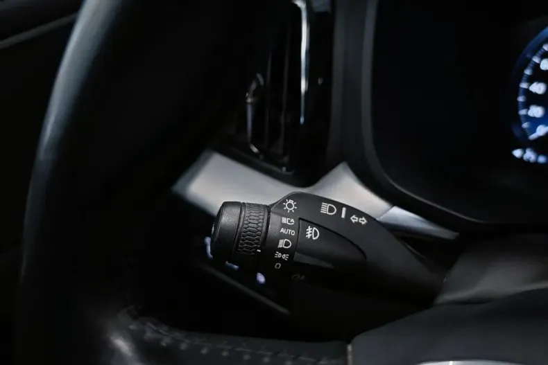 Volvo XC60 din 2021 cu 157.905 km - oferta VOL189256 - foto 18