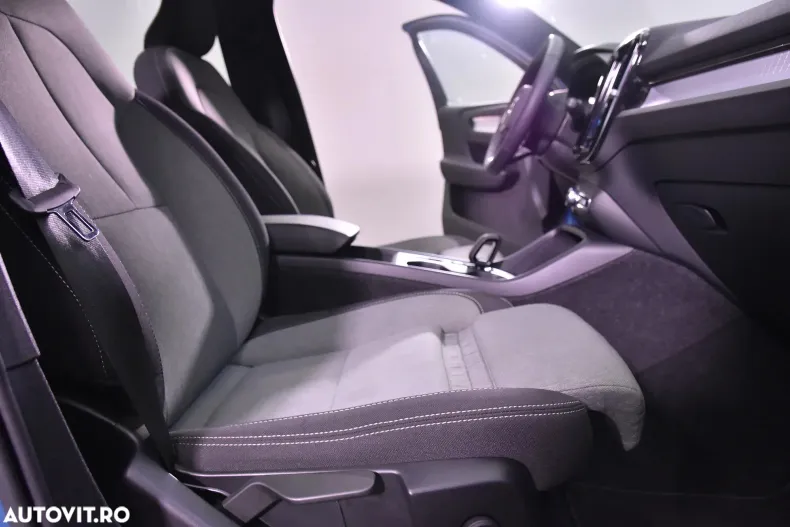 Volvo XC40 din 2022 cu 29.429 km - oferta VOL189270 - foto 11