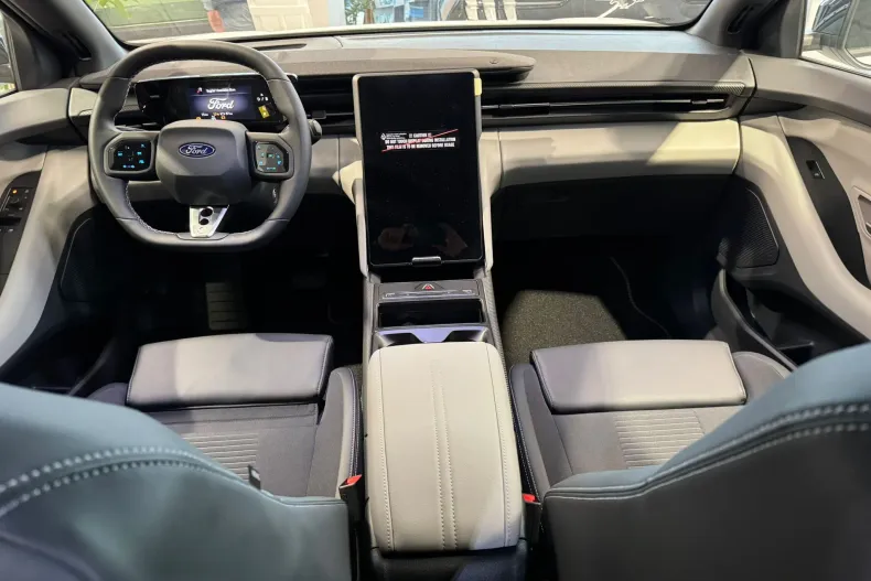 Ford Capri din 2025 cu 15 km - oferta FOR189272 - foto 5