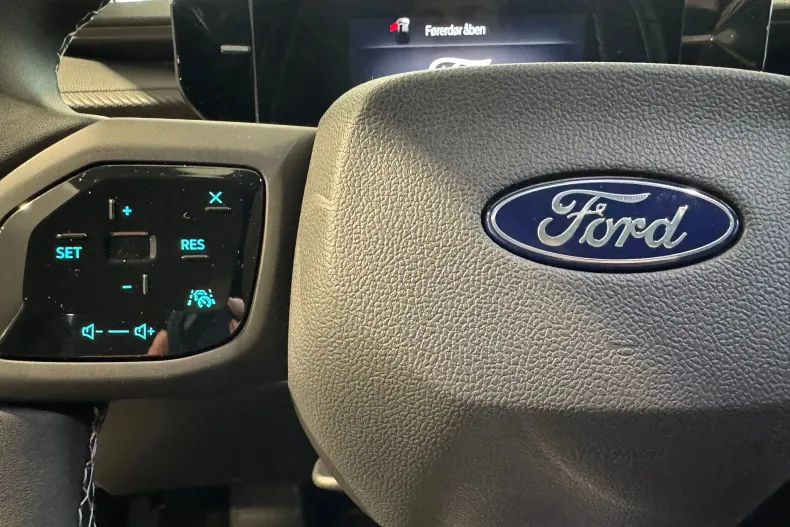 Ford Capri din 2025 cu 15 km - oferta FOR189272 - foto 8