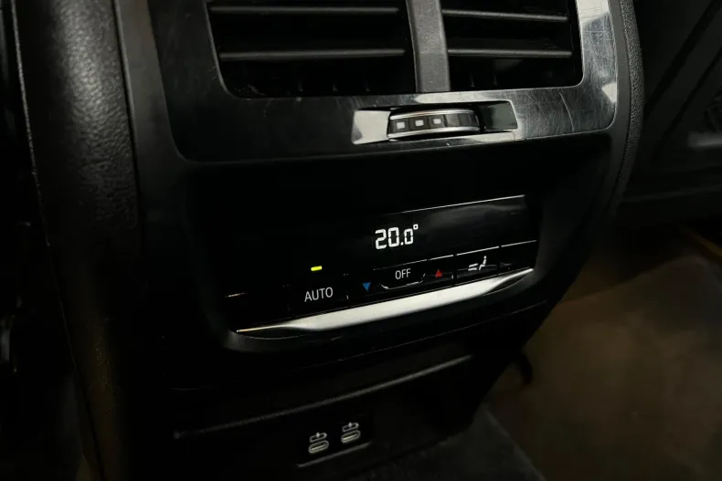 BMW X3 (Seria X) din 2020 cu 107.155 km - oferta BMW189276 - foto 36