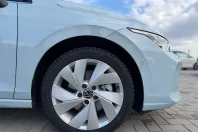 Volkswagen Golf din 2025 cu 2.052 km - oferta VOL189278 - foto 4