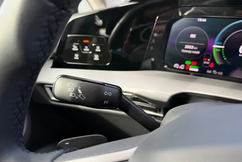 Volkswagen Golf din 2025 cu 2.052 km - oferta VOL189278 - foto 16