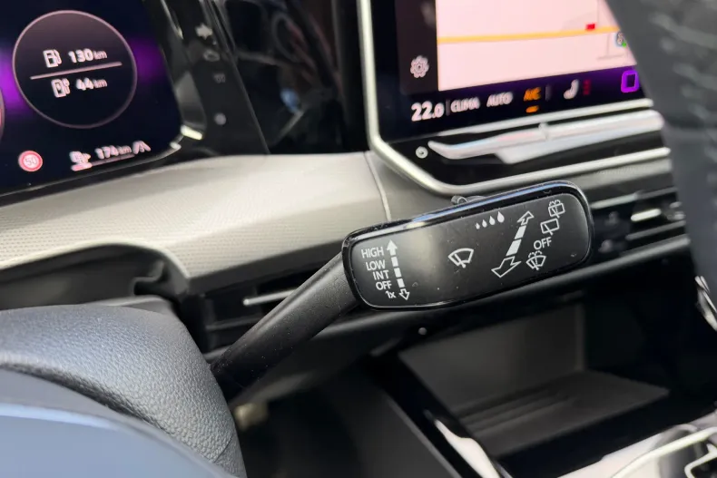 Volkswagen Golf din 2025 cu 2.052 km - oferta VOL189278 - foto 17