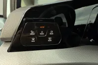 Volkswagen Golf din 2025 cu 2.052 km - oferta VOL189278 - foto 24