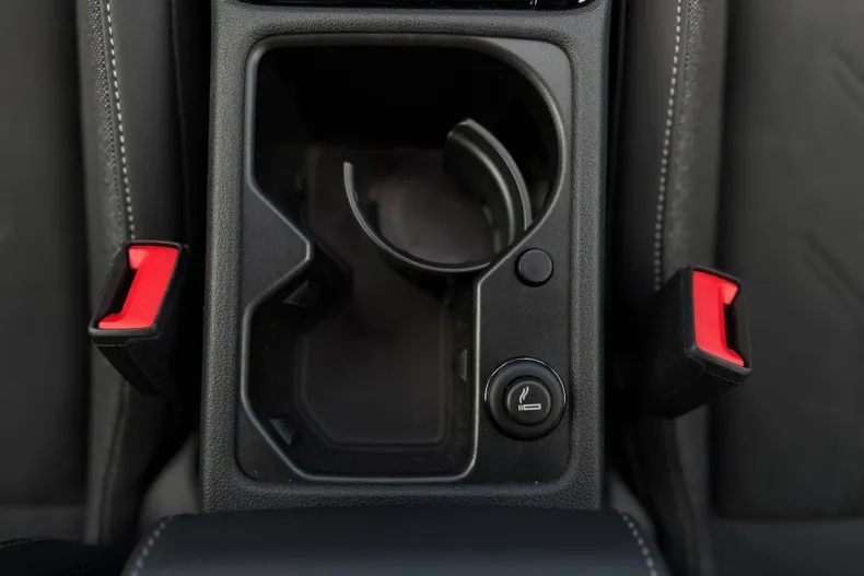 Volkswagen Golf din 2025 cu 2.052 km - oferta VOL189278 - foto 30